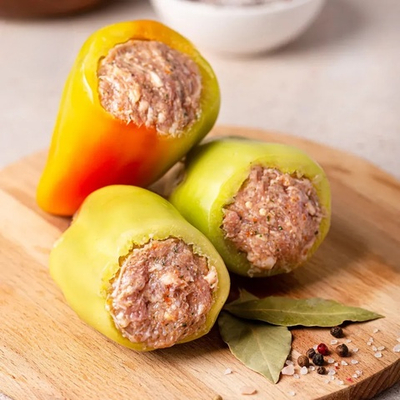Перцы фаршированные с курицей и томатным соусом, полуфабрикат