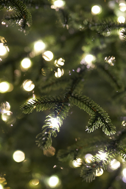 Ель искусственная с лампочкам Сиена