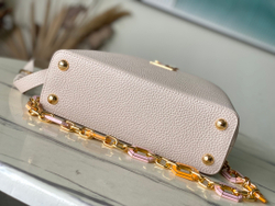 Louis Vuitton Capucines BB