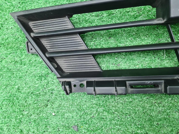 Решетка переднего бампера GAC GN8 (2019-2023)