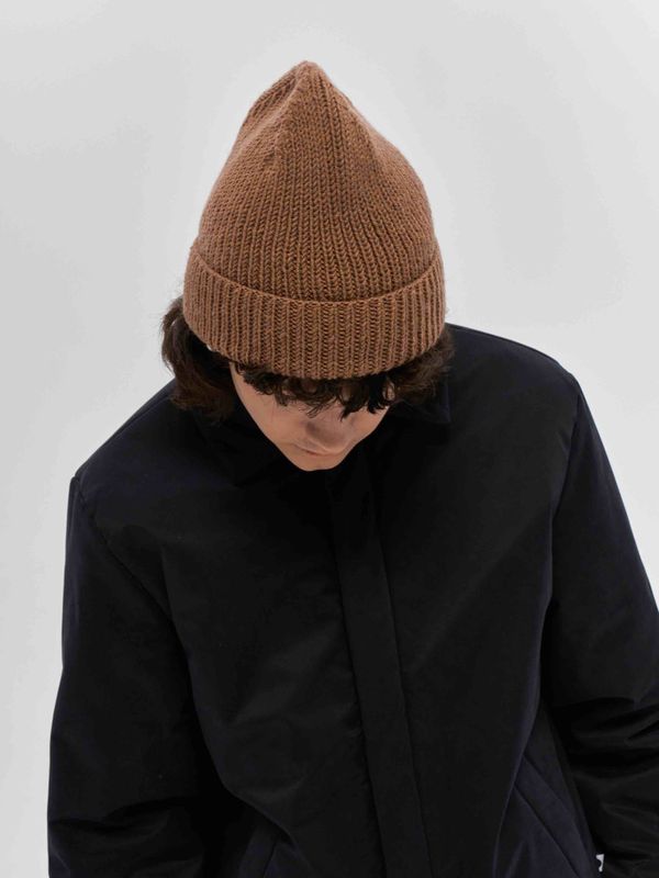 Шапка Бини Вязаная коричневая - фото 6
