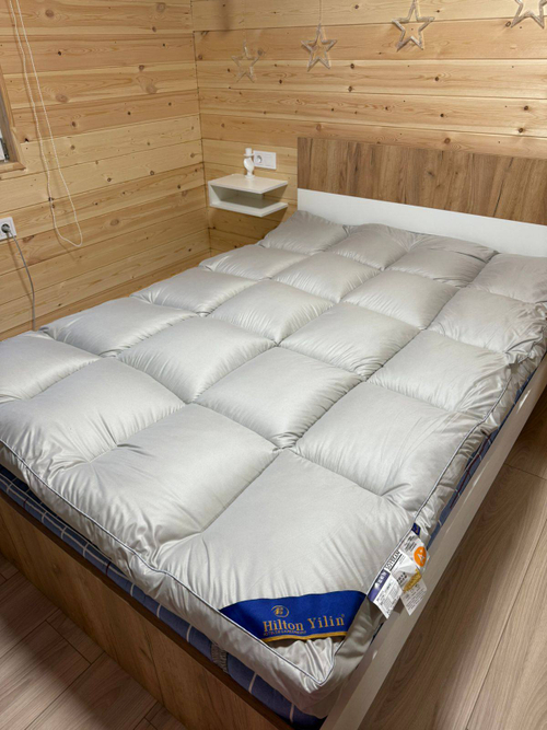 Наматрасник Hilton Villa