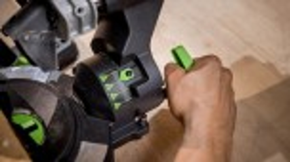 Пила торцовочная аккумуляторная GREENWORKS GD24MS216 24V, б/щ, 4800 об/мин, АКБ 8Ач и ЗУ 1501707UH