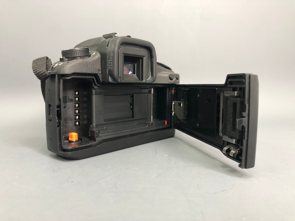 Canon EOS 30V
