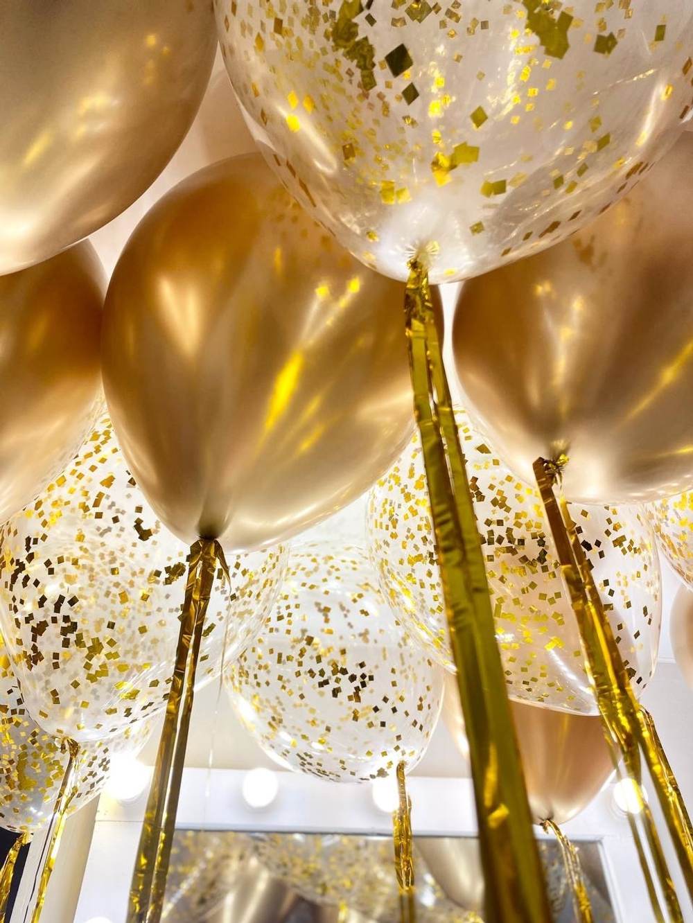 Золотые воздушные шары хром и конфетти под потолок, 10шт №2599