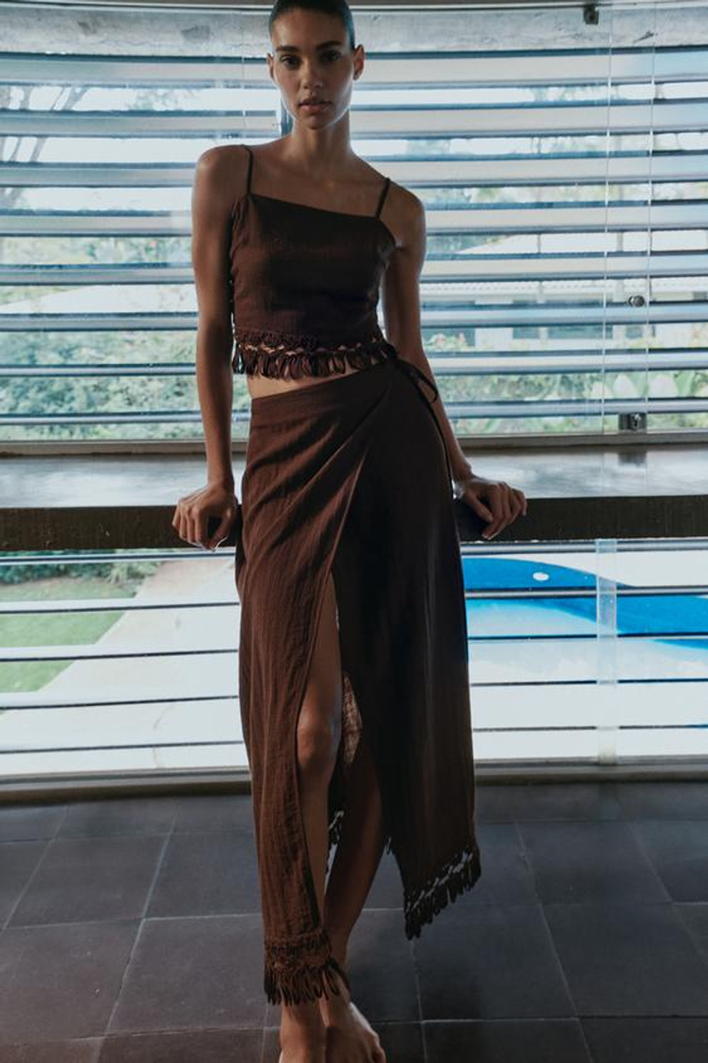 ZARA КРОП-ТОП С БАХРОМОЙ, КОРИЧНЕВЫЙ