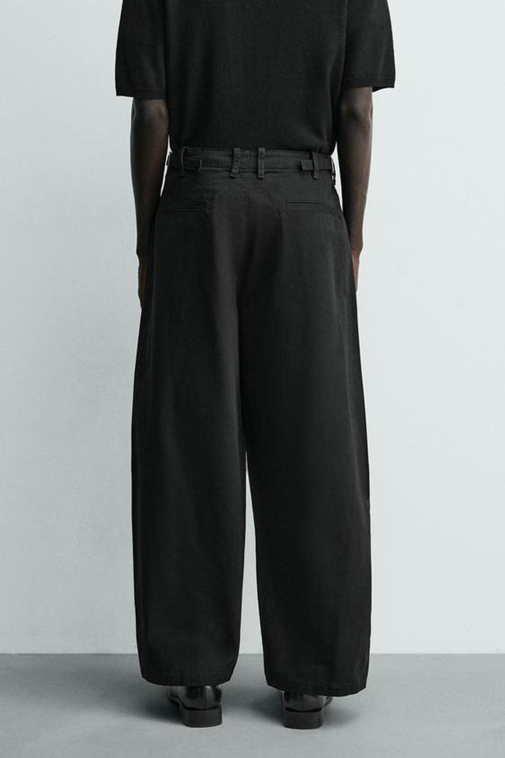 ZARA БРЮКИ WIDE FIT СО СКЛАДКАМИ, ЧЕРНЫЙ