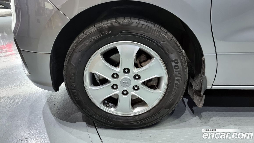 Hyundai The New Grand Starex Urban 9-и местный (10.2019)