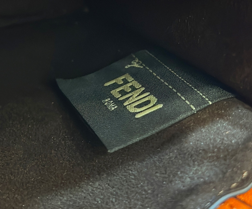 Fendi Peekaboo ISeeU XCross 23 cm