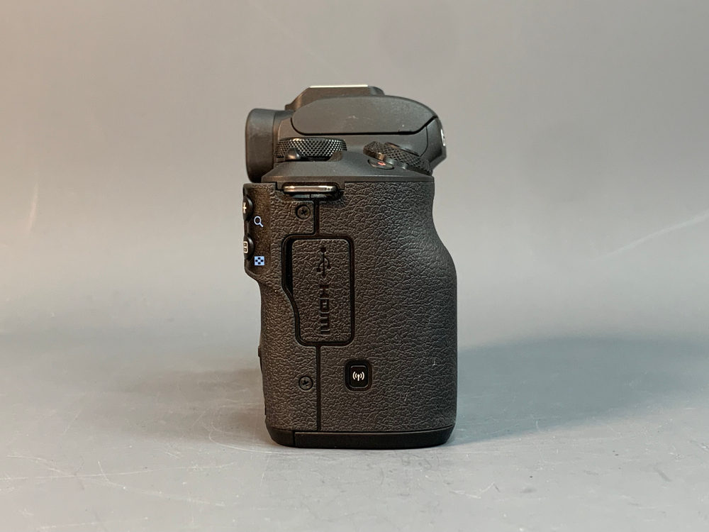 Canon EOS M50 Kit 15-45mm 3.5-6.3 IS STM 1.000 Кадров