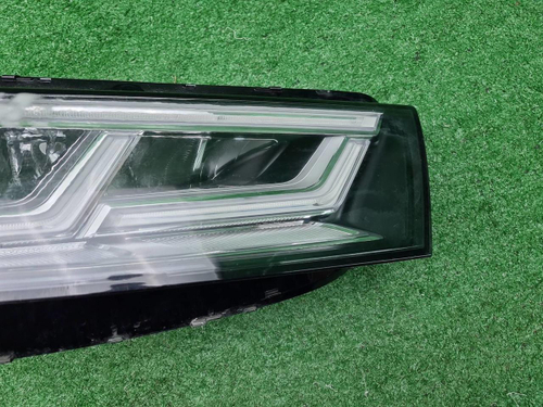 Фара правая Audi Q5 2 80А (2017-2020) LED