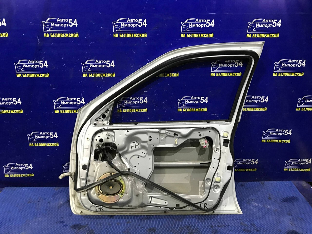 Дверь передняя правая NISSAN PULSAR 2000