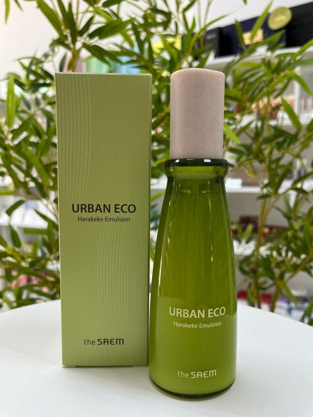 The Saem Harakeke Эмульсия для лица с экстрактом новозеландского льна Urban Eco Harakeke Emulsion 140мл