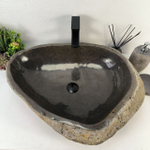 Раковина из речного камня RS-65154 68*52*18 0858