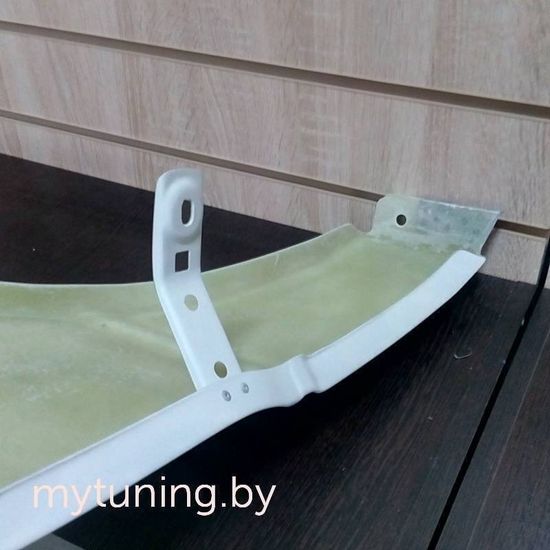 Крылья стеклопластиковые для Audi 80 B3