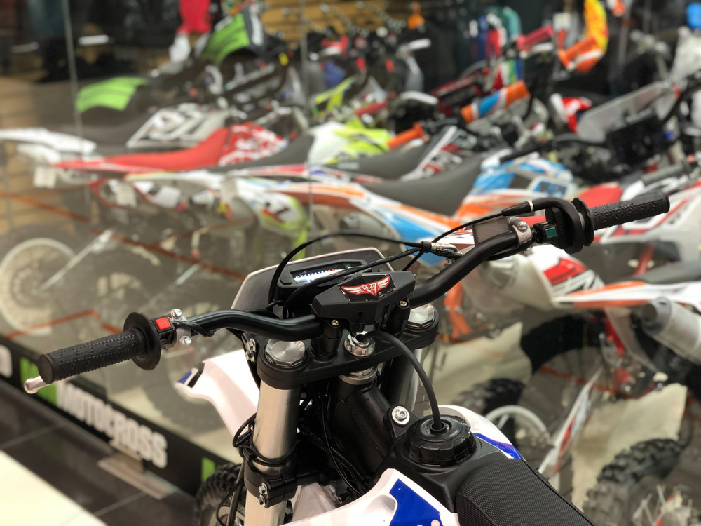 Мотоцикл кроссовый Zuumav FXR 250 cc 21/18