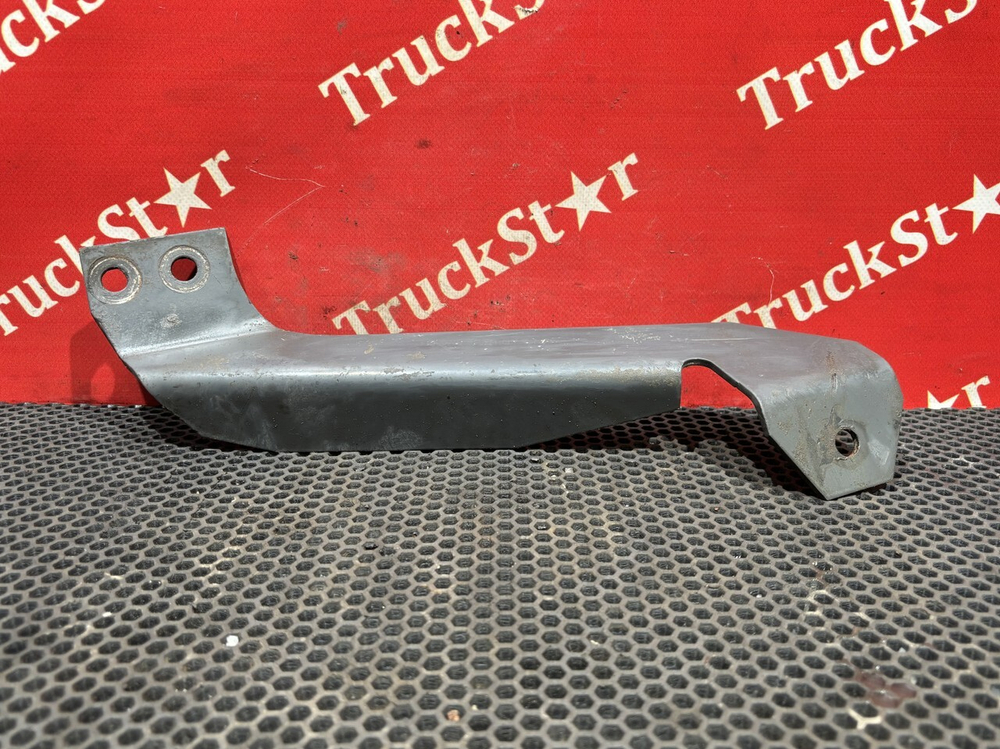 Кронштейн воздушного фильтра