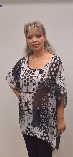 Пончо-туника черно-белой расцветки