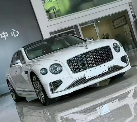 Передний бампер в стиле flying spur 2025+ для Bentley Flying Spur 2019-2024 Бентли