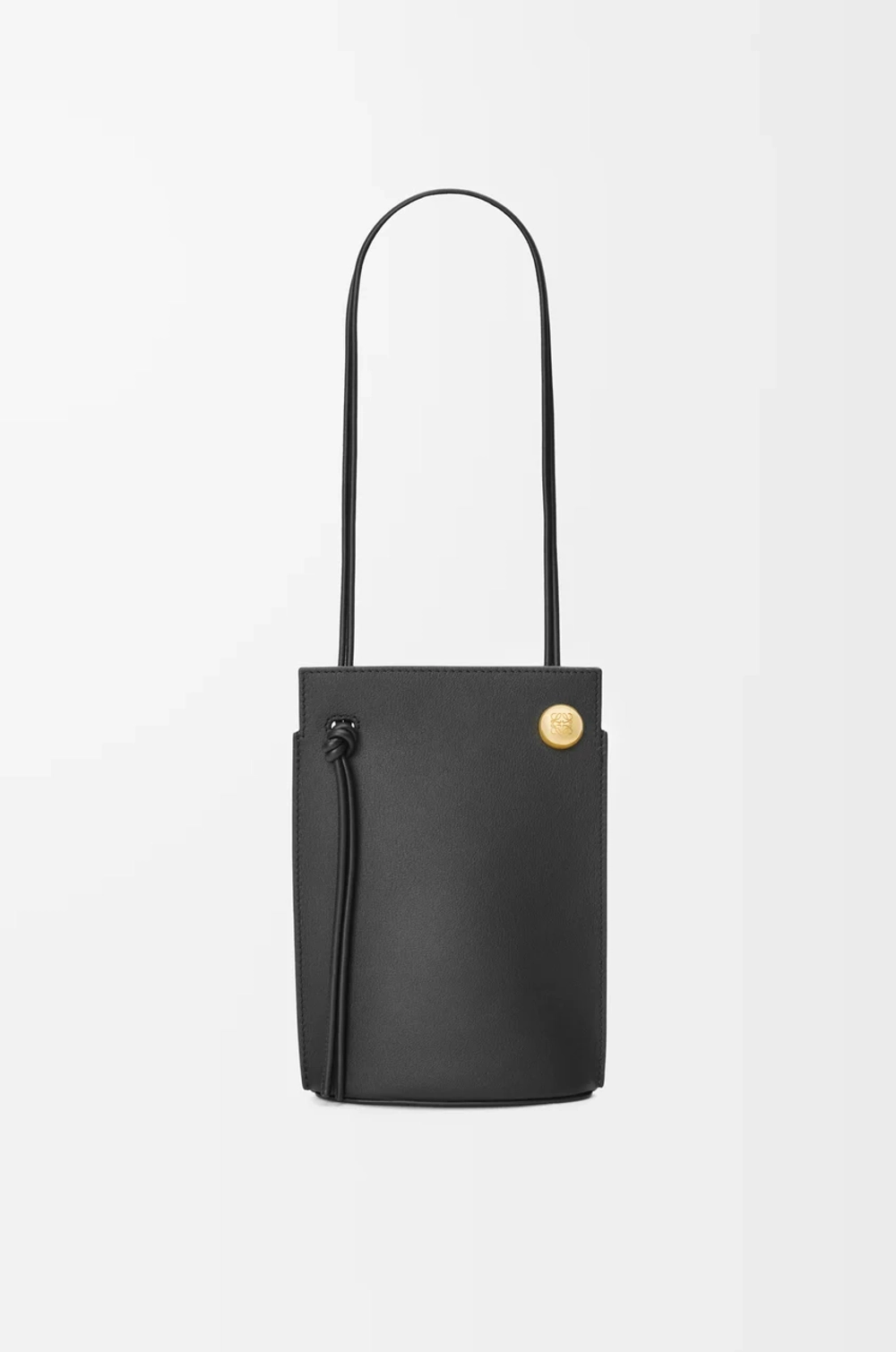 Loewe Сумка-мешок Pebble Dice из классической телячьей кожи, черный