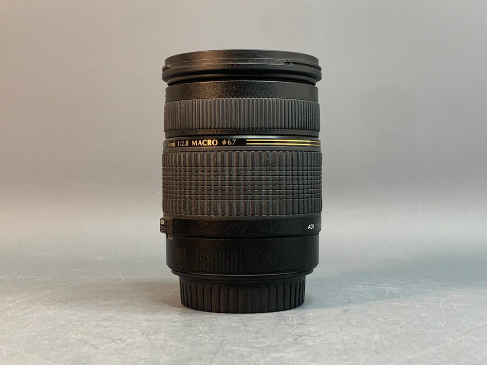Tamron 28-75mm 2.8 Canon EF