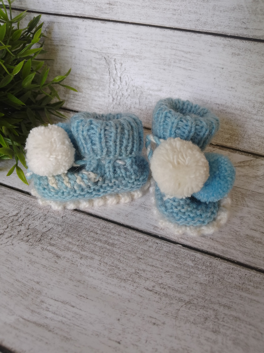 Пинетки с помпонами