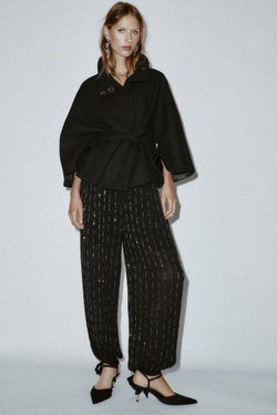 ZARA КОРОТКОЕ ПАЛЬТО-НАКИДКА С ПОЯСОМ ИЗ ШЕРСТИ, ЧЕРНЫЙ