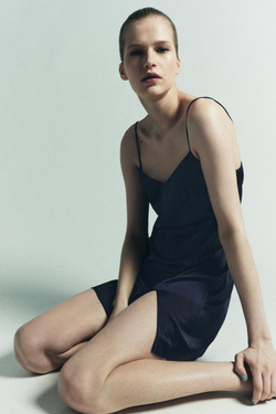 ZARA АТЛАСНОЕ МИНИ-ПЛАТЬЕ, МОРСКОЙ ЯРКО-СИНИЙ