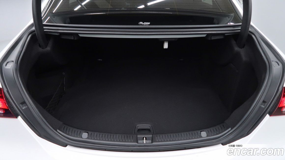 Mercedes-Benz E-Class W213 E350 4MATIC AMG Line (09.2022)