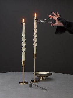 Набор аксессуаров для свечей графитового цвета из коллекции Essential