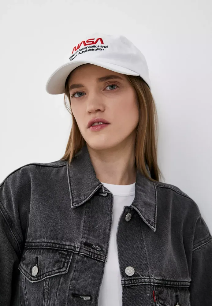 Бейсболка Alpha Industries Nasa Worm Logo Cap White