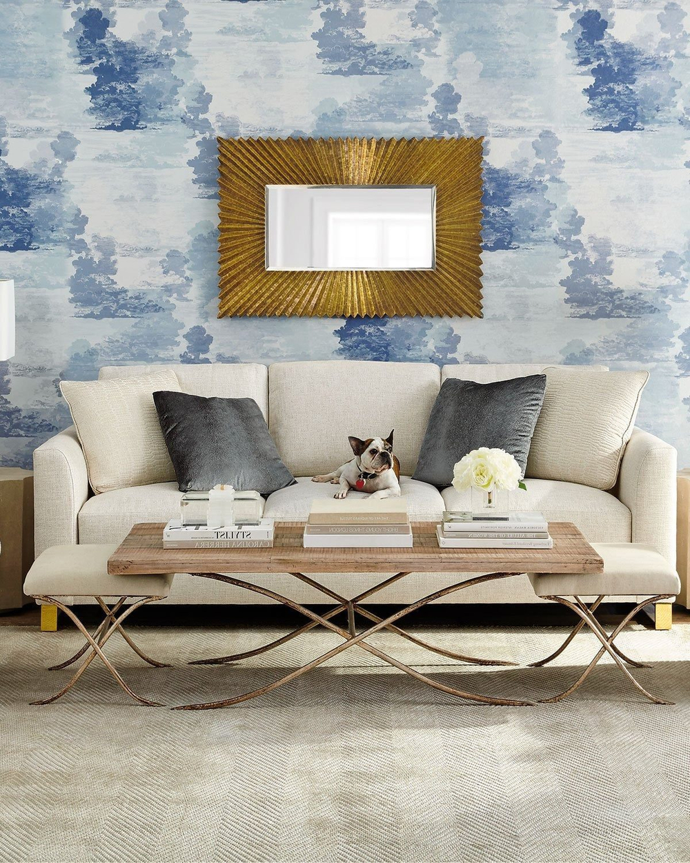 Золотое настенное зеркало “Майлз”