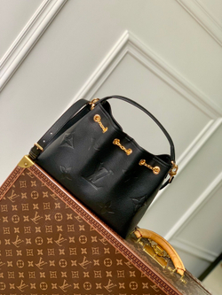 Louis Vuitton Summer Bundle