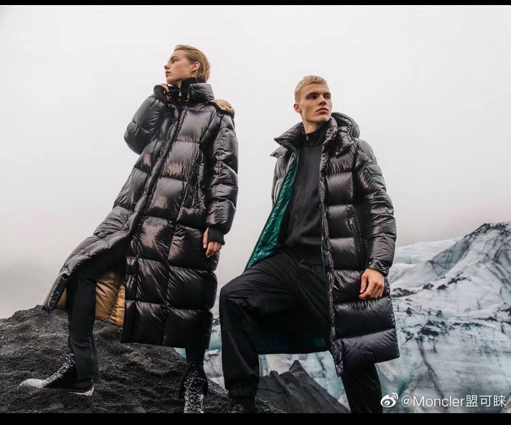 Пуховик Moncler