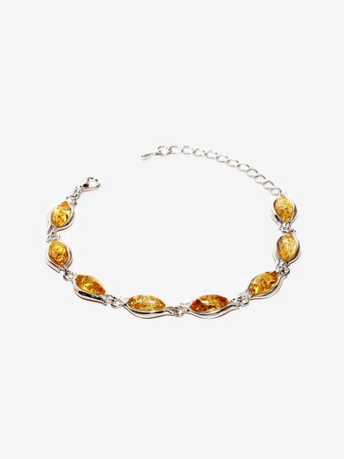 Браслет с натуральным янтарем в бижутерной оправе