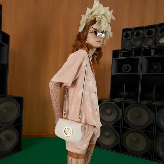 Мини-сумка Gucci Blondie белый