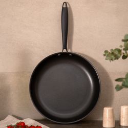 СКОВОРОДА C АНТИПРИГАРНЫМ ПОКРЫТИЕМ "IRON CHEF" AGNESS 28*5.2CM ТЕХНОЛОГИЯ 3-PLY, НЕРЖ.СТАЛЬ 18/10