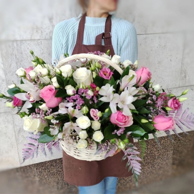 Авторская композиция в нежной гамме