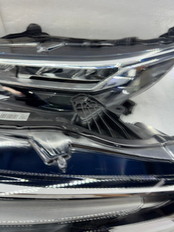 Оригинальная фара Nissan Sylphy (правый руль),