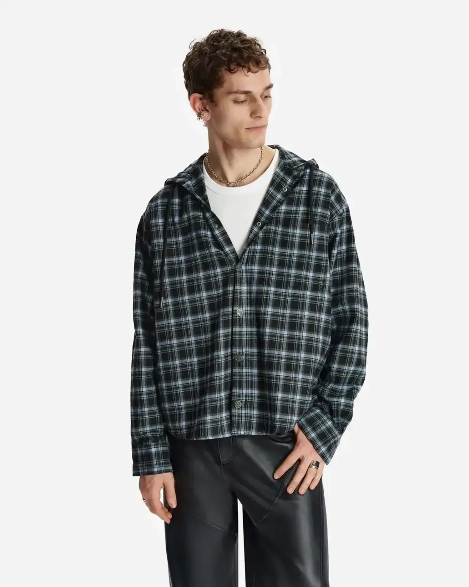 Рубашка из фланели с капюшоном в серо-черную клетку