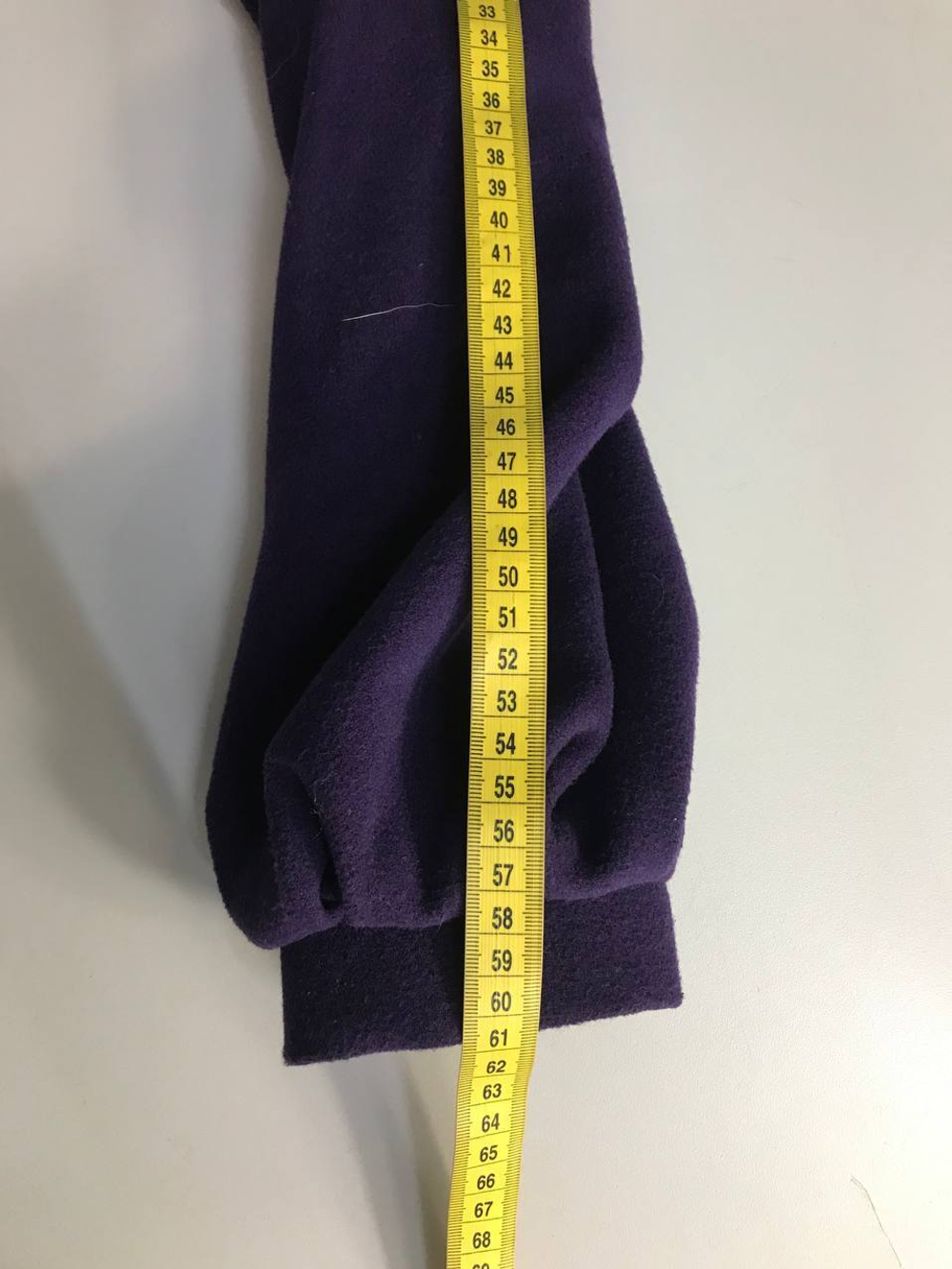 Пальто Boney James красивого цвета, визуально на 42 размер