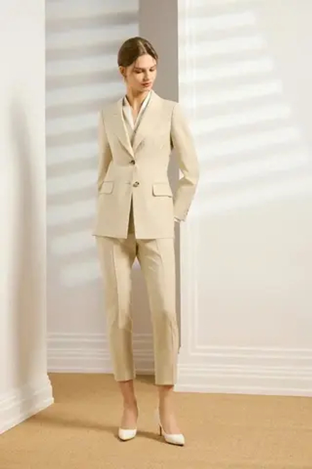 Костюм тройка