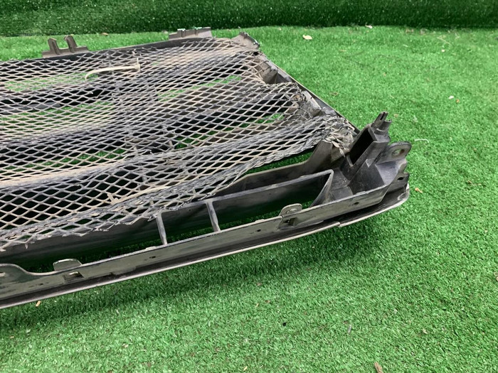 Решетка радиатора Toyota Land Cruiser 200 (2007-2012)