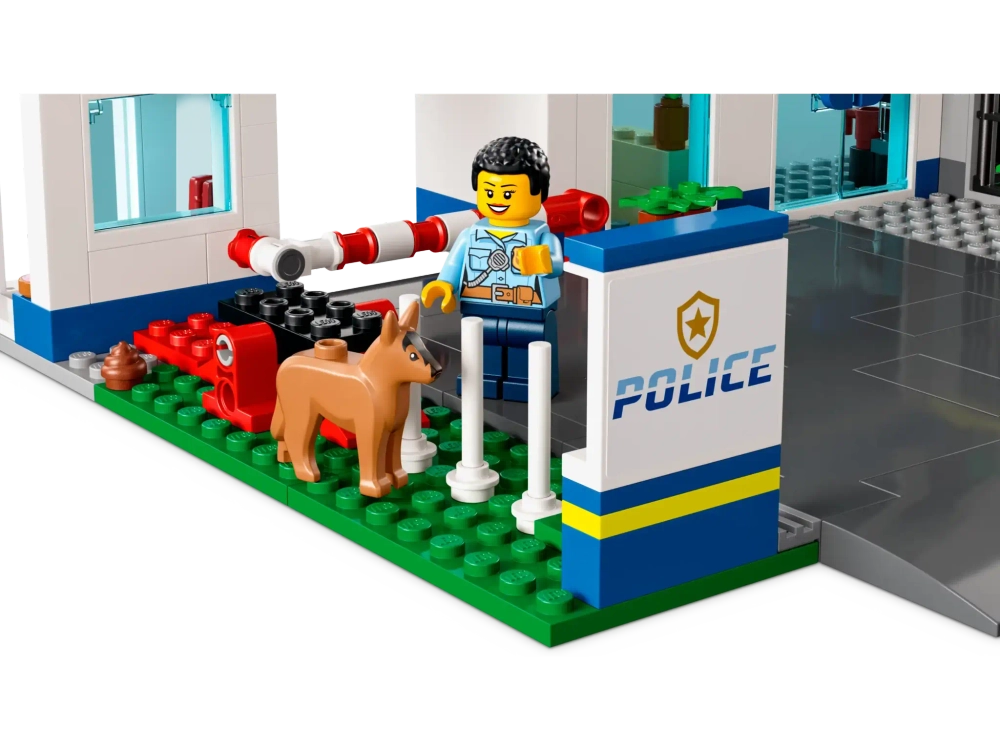 Конструктор LEGO City 60316 Полицейский участок города