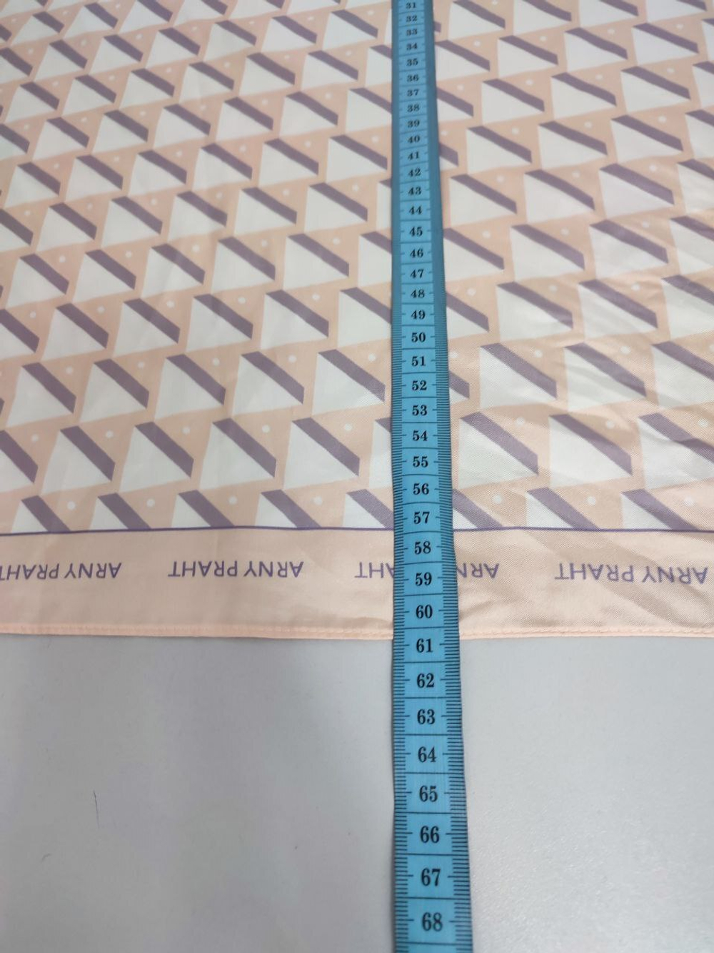 Платок Arny Praht светлый