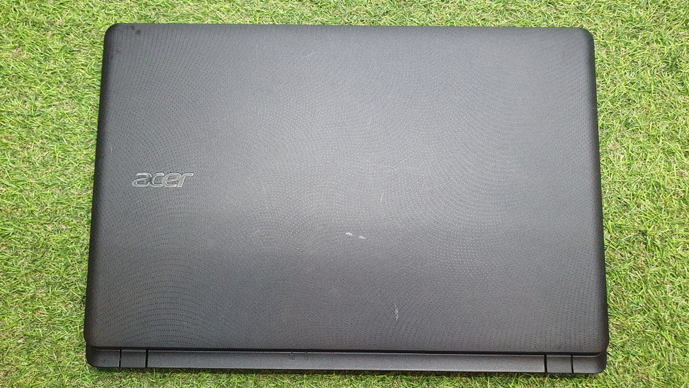 Ноутбук Acer i5-7/4Gb