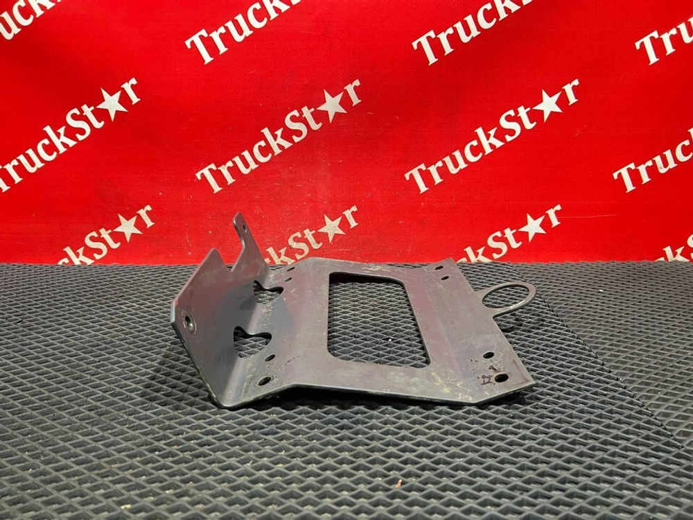 Кронштейн воздушного фильтра