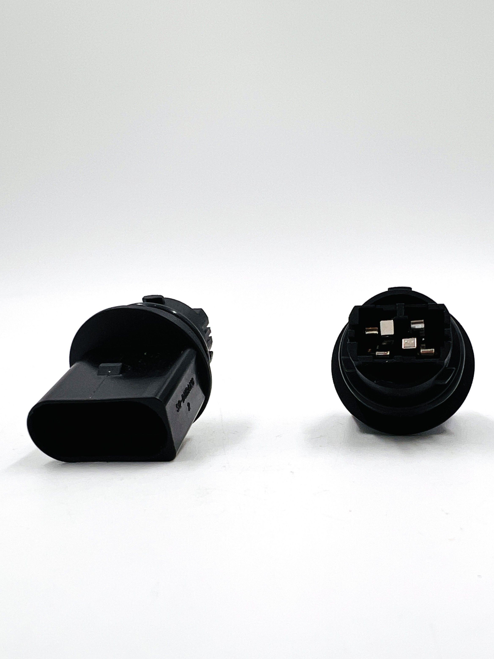 Патрон дневные ходовые огня на блок фару для Лада Гранта комплект 2шт.