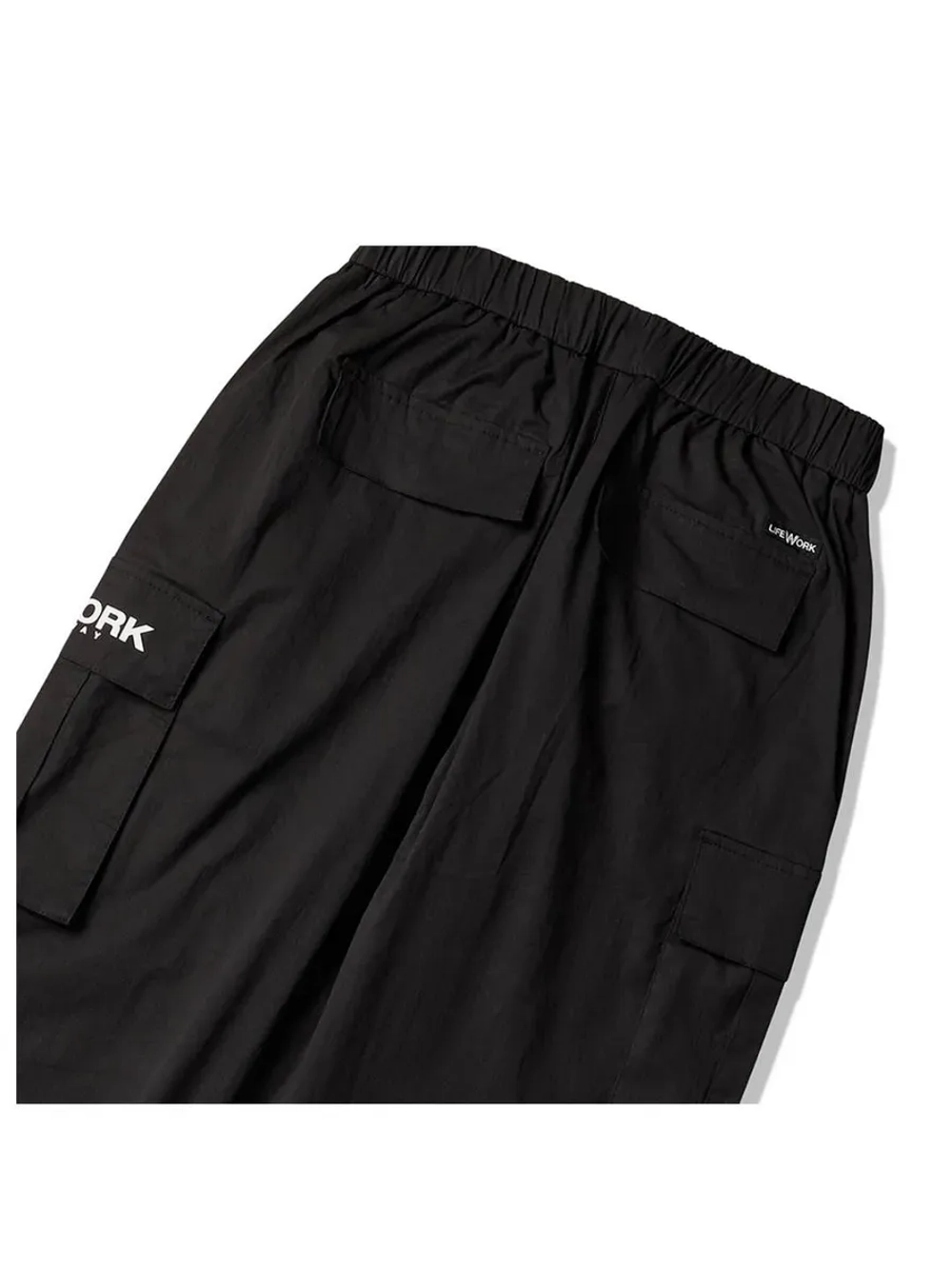 Брюки-джоггеры в стиле карго