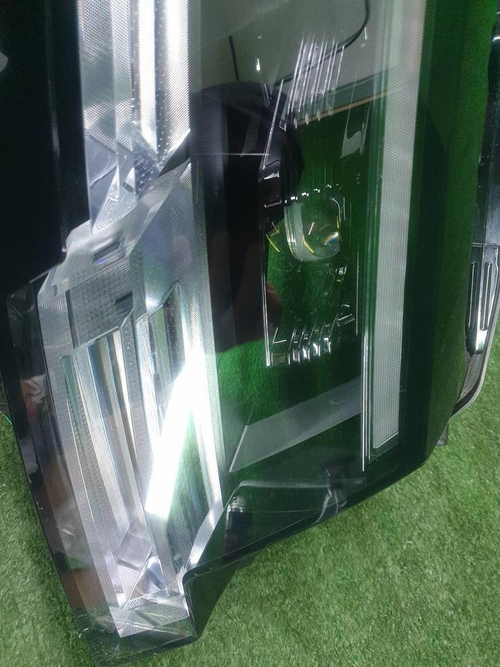 Фара правая Range Rover Vogue 5 L460 (2021-н.в.) LED